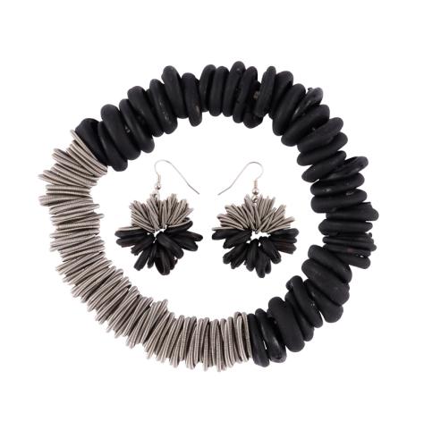 Armband und Ohrhänger aus Edelstahl und Muranoglas, schwarz